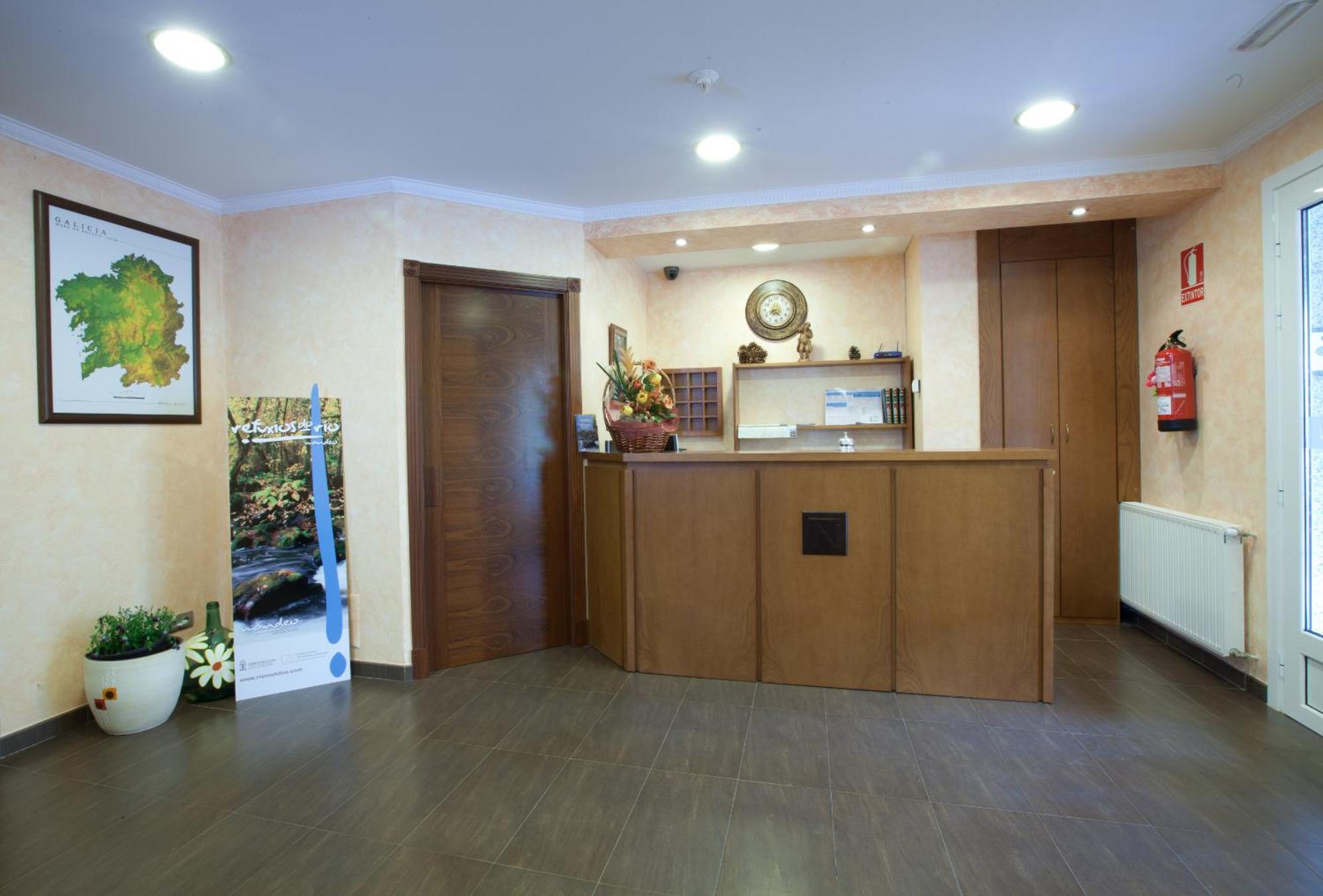 Hotel Terranova Oza de los Ríos Esterno foto