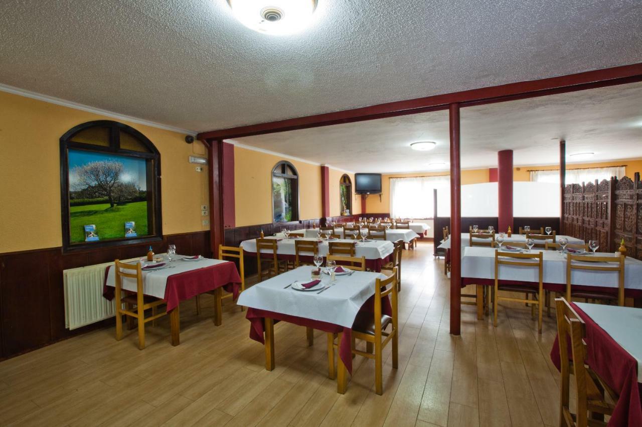 Hotel Terranova Oza de los Ríos Esterno foto
